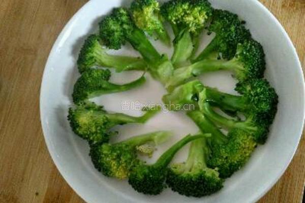 红烧肉炝西蓝花的做法图解4