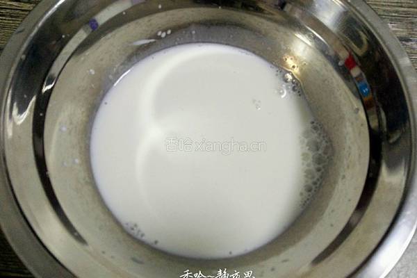 草莓酸奶慕斯蛋糕（8寸）的做法图解11