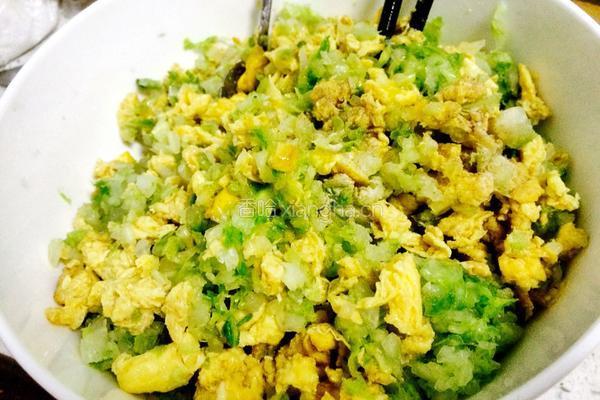 白菜鸡蛋馅饺子的做法图解6