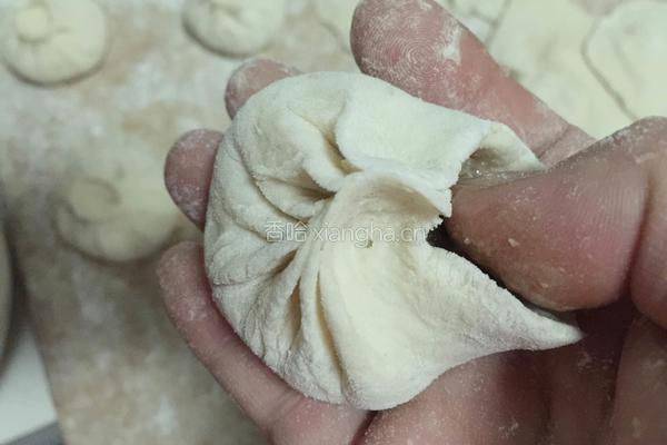羊肉蘑菇馅包子的做法图解15
