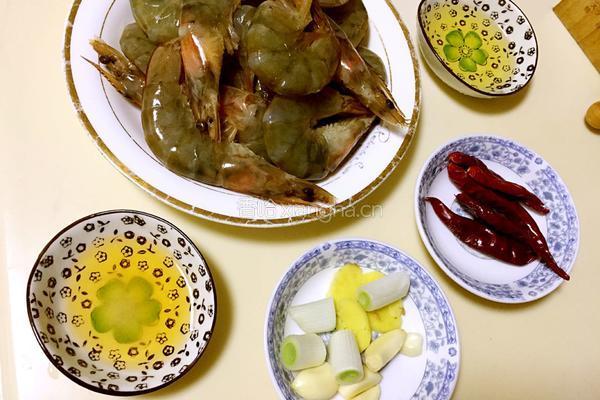 油焖大虾的做法图解1