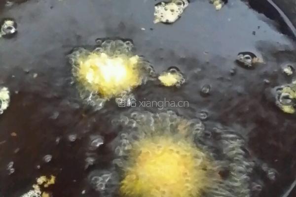 油炸稣皮鹌鹑蛋的做法图解8