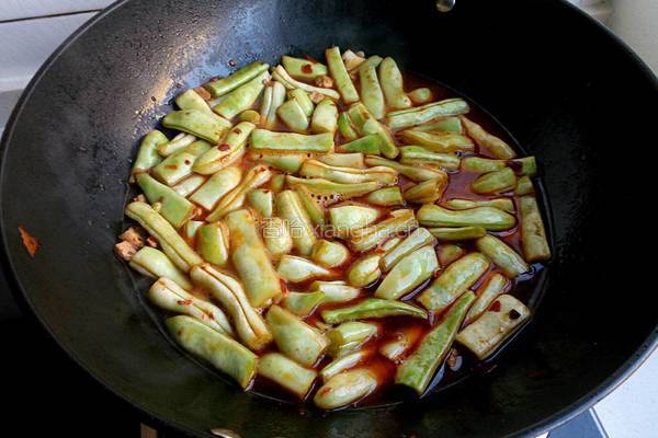 肉末烧豆角的做法图解4