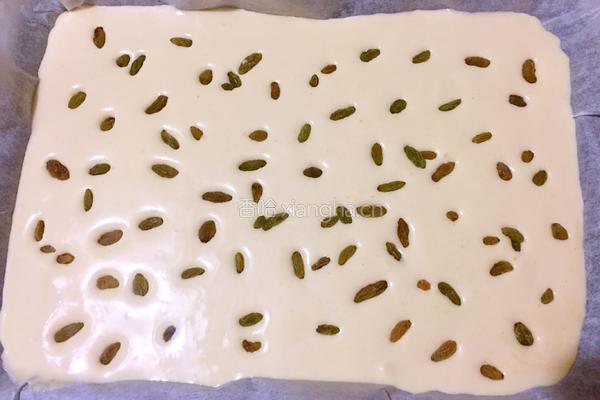 葡萄干蛋糕卷的做法图解14