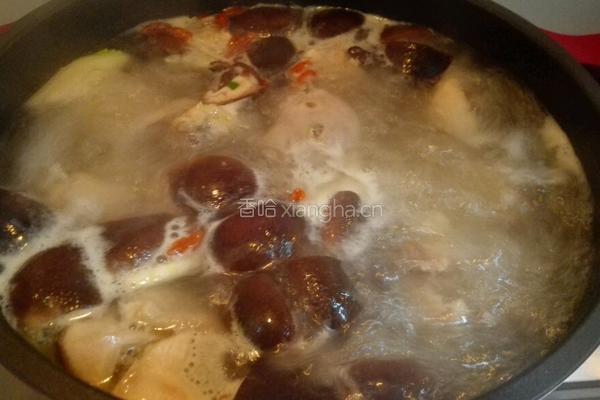 清炖三黄鸡的做法图解3