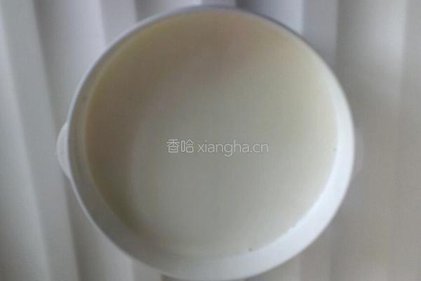 自制火龙果酸奶的做法图解4