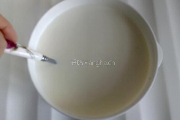 自制火龙果酸奶的做法图解5