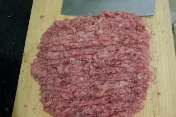 白菜饺子馅的做法图解2