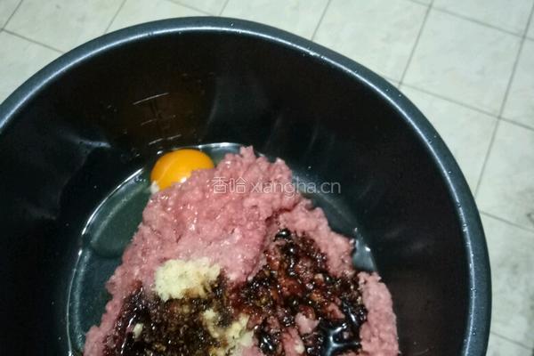 白菜饺子馅的做法图解4