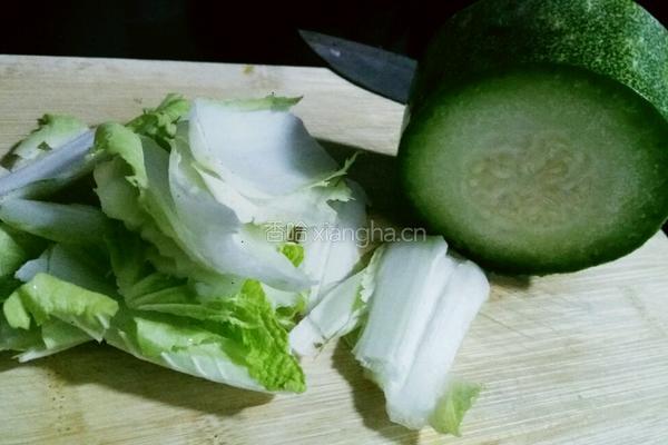 春娃子辅食系列之节瓜白菜泥的做法图解1