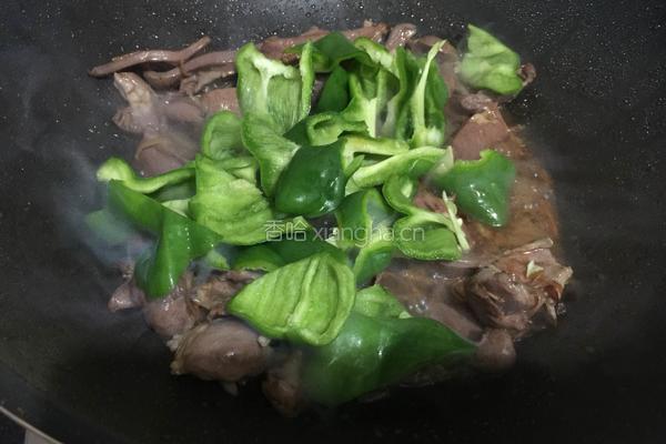 青椒炒猪心的做法图解8