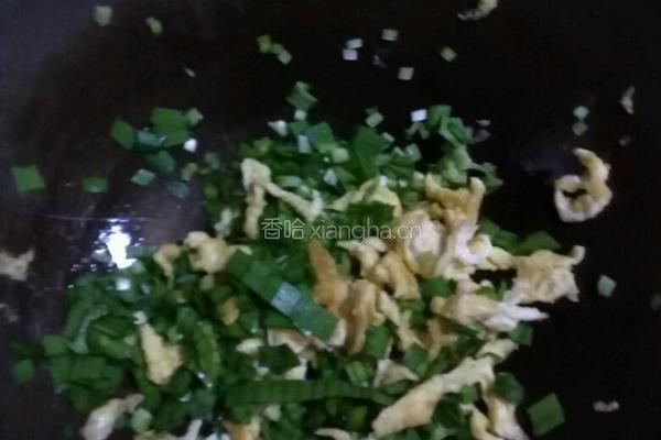 韭菜鸡蛋烙饼的做法图解4
