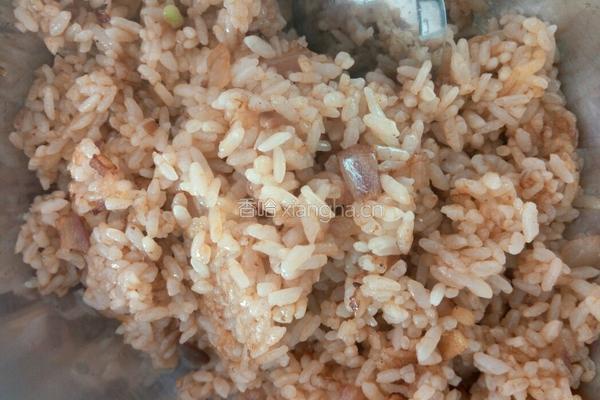 家常西瓜酱炒饭的做法图解3
