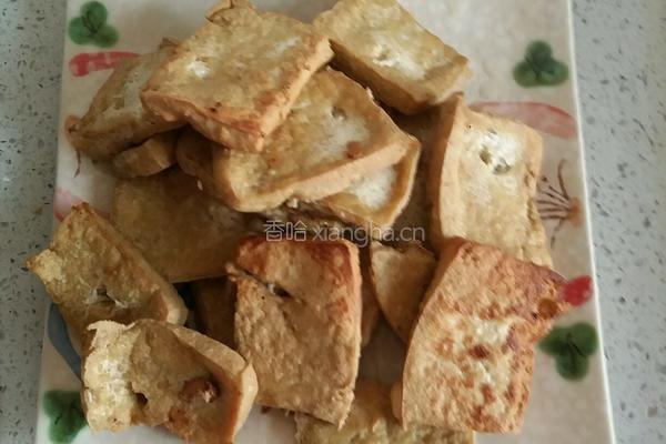 杏鲍菇豆腐炒肉的做法图解2