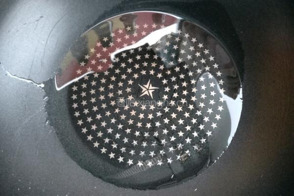 小炒蟹腿菇的做法图解4