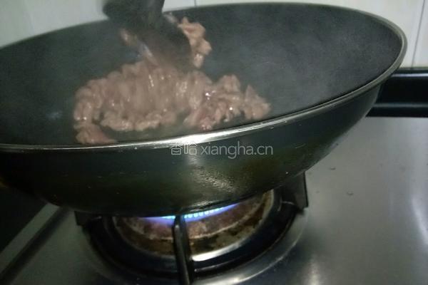 青椒炒牛肉的做法图解5