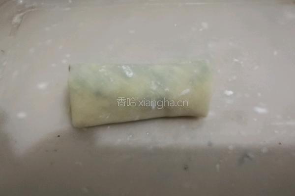 荠菜香干春卷的做法图解7