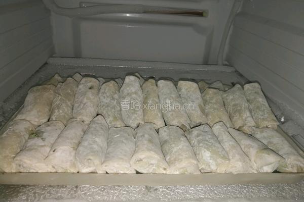 荠菜香干春卷的做法图解8