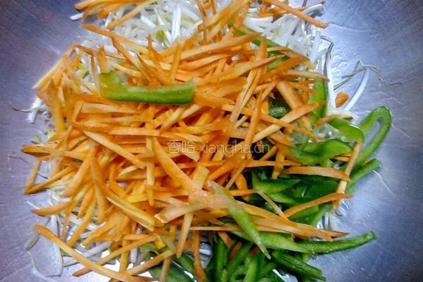 豆芽菜炒肉的做法图解7