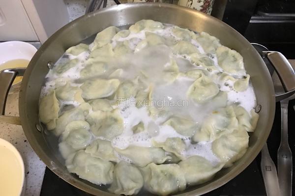 三鲜饺子的做法图解10