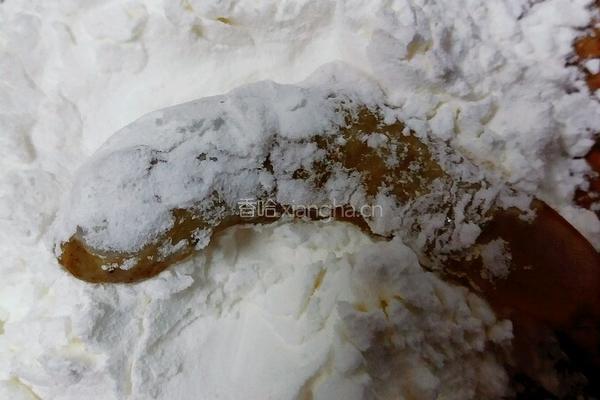黄金凤尾虾的做法图解7
