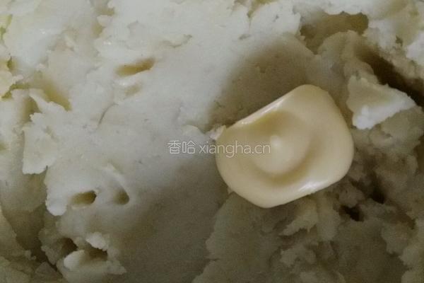 黄油里脊肉土豆饼的做法图解3