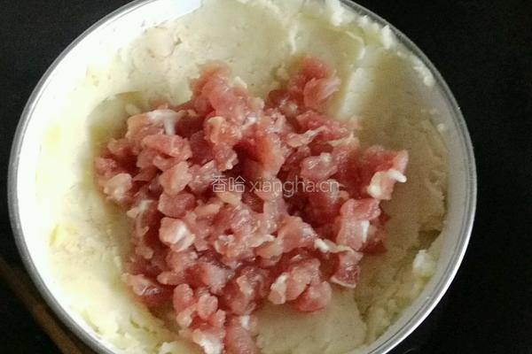 黄油里脊肉土豆饼的做法图解6