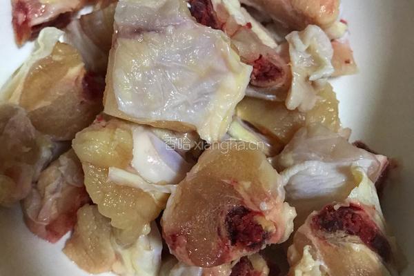 鸡腿焖土豆的做法图解1