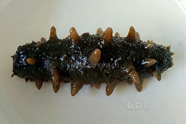 海参小米粥的做法图解1
