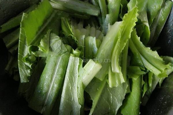 蒜蓉油麦菜的做法图解1