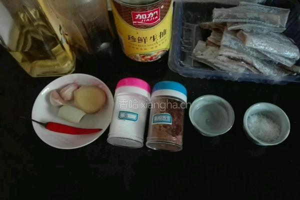 白酒烧带鱼的做法图解1