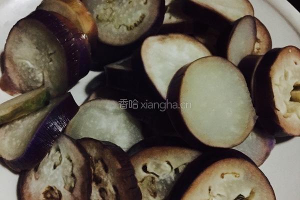 香煎浇汁茄子的做法图解5