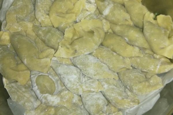 韭菜饺子的做法图解5