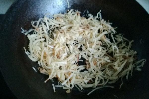 洋白菜肉丝炒饼的做法图解7
