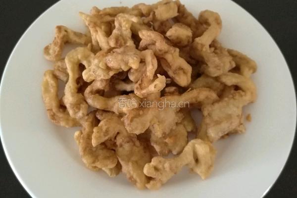 香酥椒盐炸平菇的做法图解7