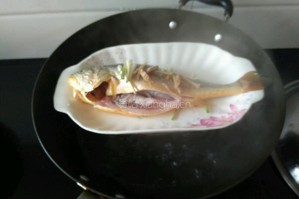 豉油蒸黄鱼的做法图解7