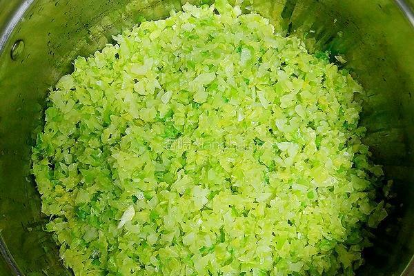 包菜油渣肉馅的做法图解8