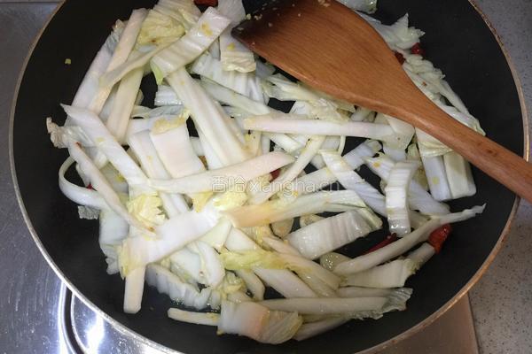 咸肉片炒白菜的做法图解6