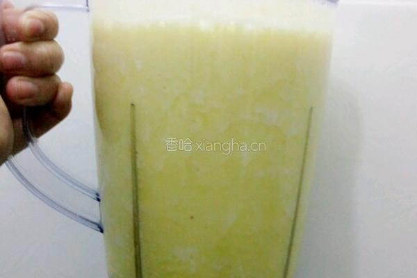菠萝汁的做法图解3