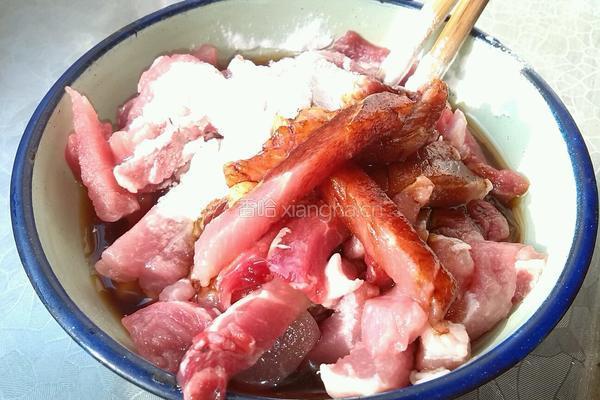香辣西芹炒猪肉的做法图解2