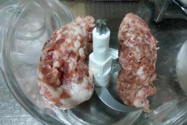 香煎猪肉饼的做法图解1