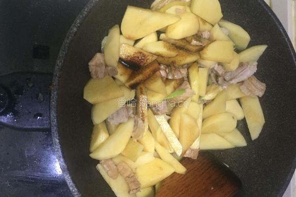 土豆炖肉的做法图解6