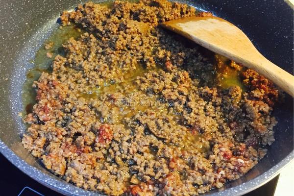 豆豉香辣牛肉酱的做法图解4