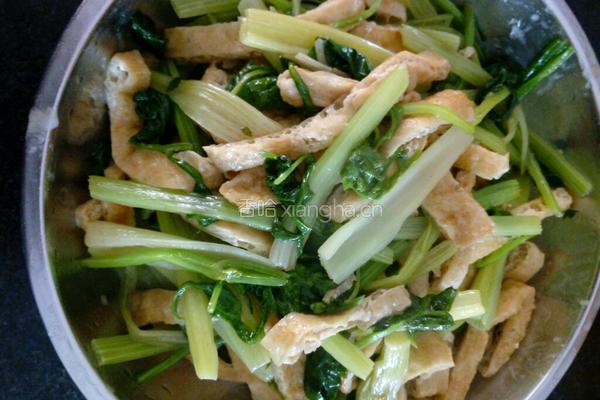 芹菜豆腐干的做法图解6