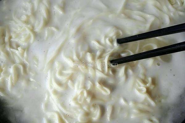 美味炸酱面的做法图解3