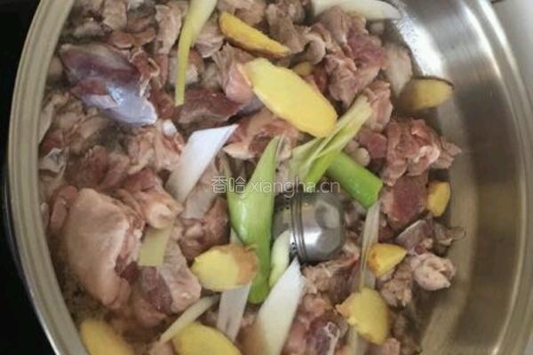 炖羊肉的做法图解2