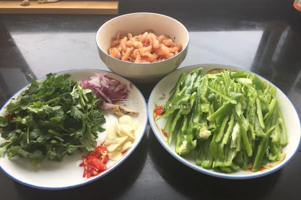 香辣肉丝的做法图解2