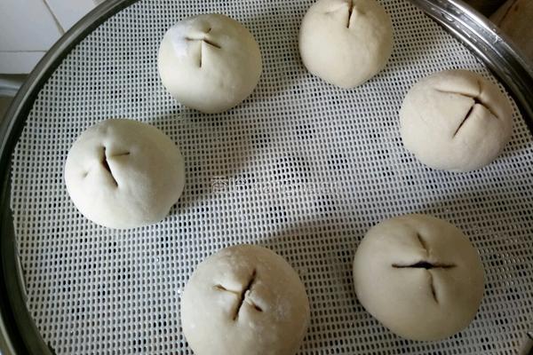开口奶黄包的做法图解10