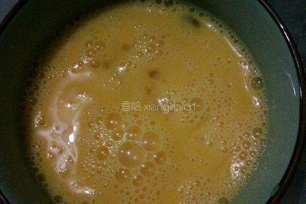 蒜苗炒鸡蛋的做法图解2