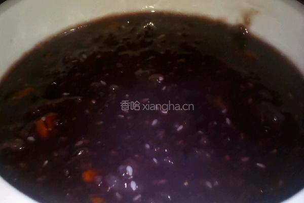 紫米粥的做法图解2